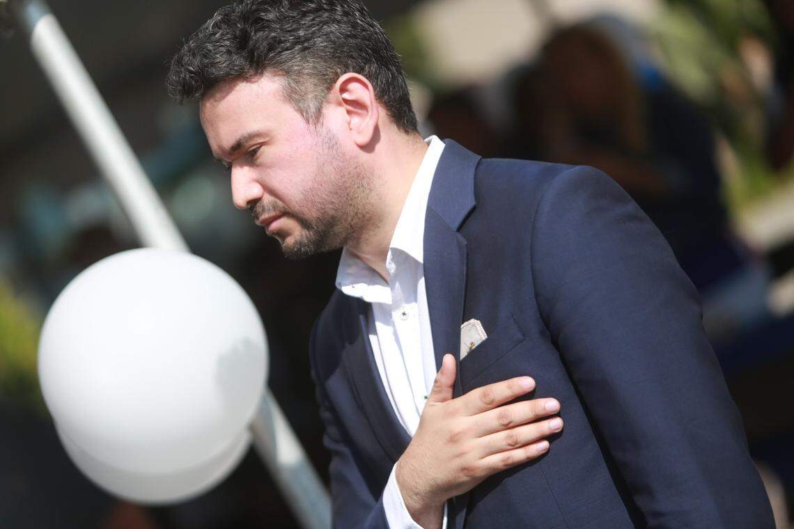 Jason Manuel Castro Olivares, cónsul general de El Salvador en Fresno el sábado 17 de septiembre en las instalaciones del Consulado General de El Salvador en Fresno para celebrar por primera vez el Dia de la Independencia de su país natal, que este año conmemora 201 años.