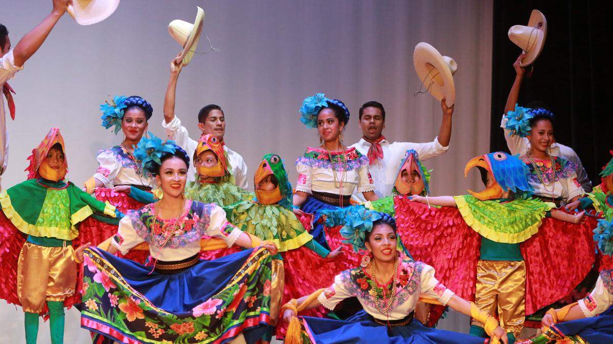 Ballet Folklórico Eterna Juventud from Norwalk performed dances from Tabasco at the March 2018 Danzantes Unidos Festival showcase performances at the Warnors Theatre.