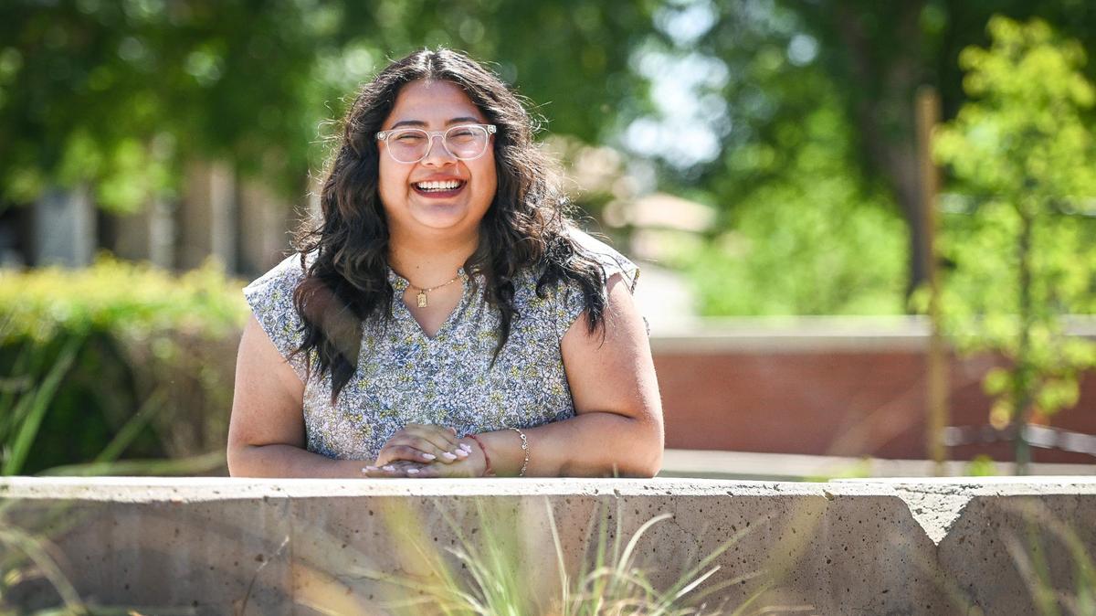 Fresno State Dean’s Medalist is a rare bilingual speech therapist. ‘Give back to my people’