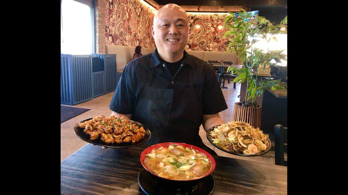 Alan Wong opened Dragon Wok, a fast casual Chinese restaurant that’s been in a soft opening stage since October 2005. The restaurant is located in the southeast corner of First and Herndon avenues.