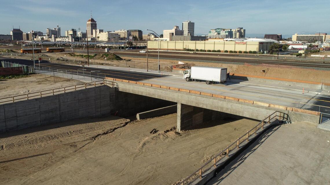 High-speed rail work causing road closures in Fresno area. Here’s where they’re happening