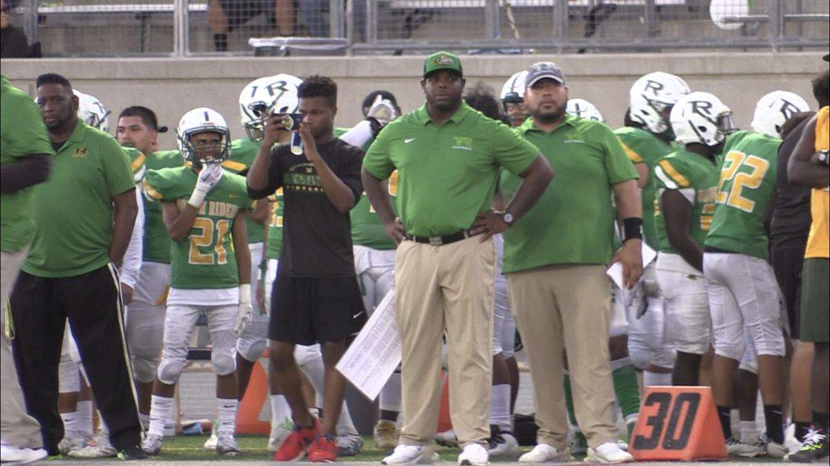 Former Fresno State standout Dwayne Wright made his head coaching debut at Roosevelt High on Thursday, Aug. 25, 2022.