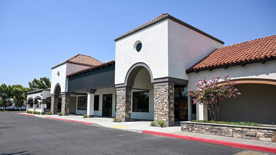Former discount store on Shaw Avenue in Clovis has new 24-hour tenant moving in