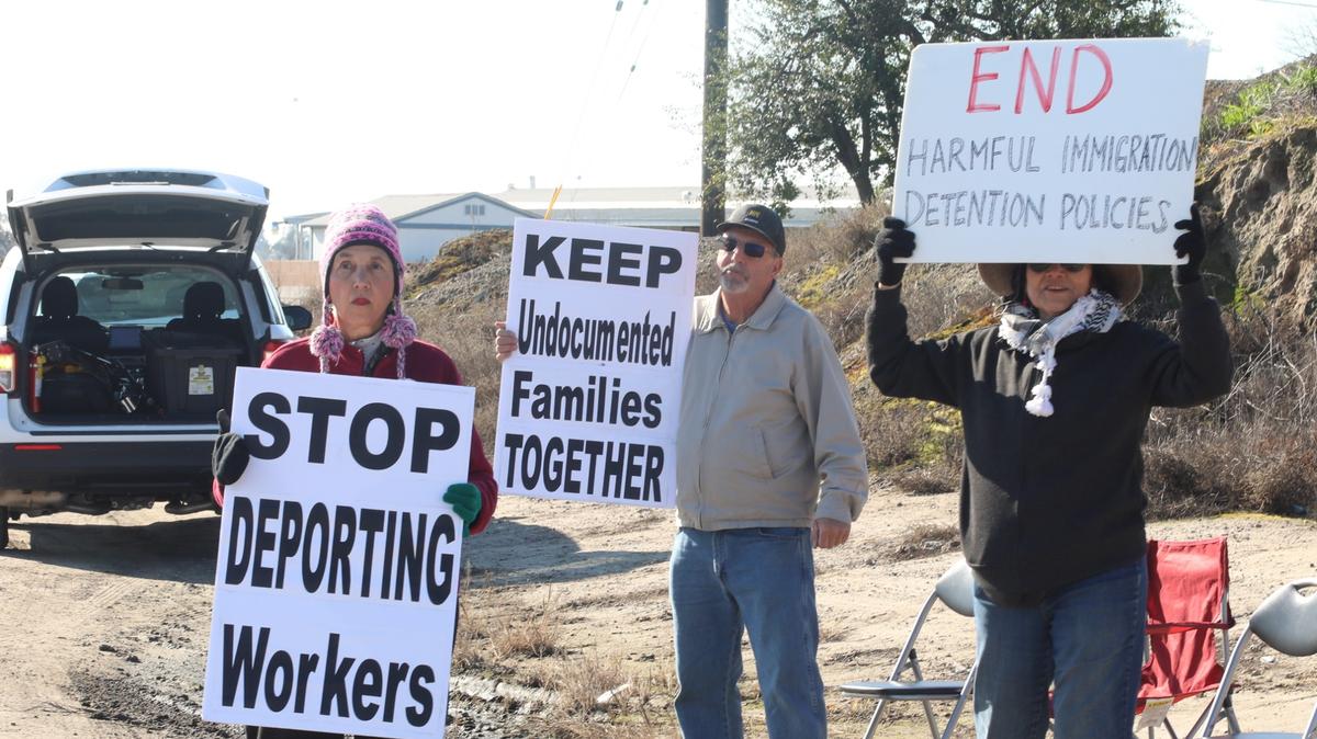 A couple of dozen people holding banners that read ‘Stop Deporting Workers” or “End Harmful Immigration detention policies” showed up to support immigrant farmworkers at the corner of South Laspina Street and East Paige Avenue as Ag show attendees drove by to the annual World Ag Expo on Tuesday, Feb. 11, 2025.