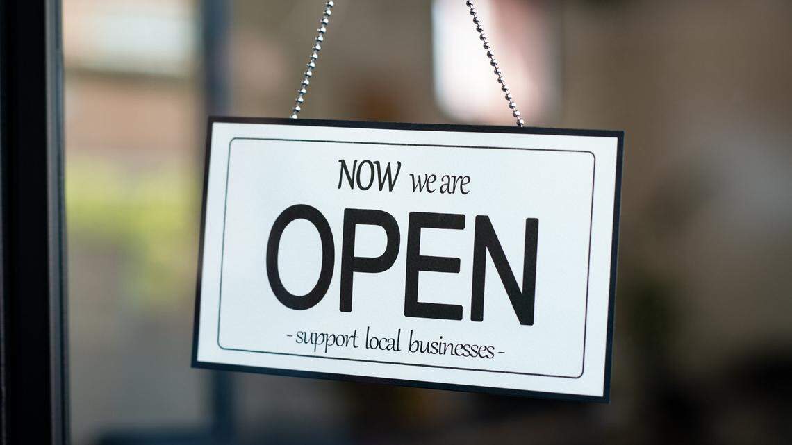 What’s new in Fresno-area restaurant scene? A local taqueria, drive-thru Chipotle