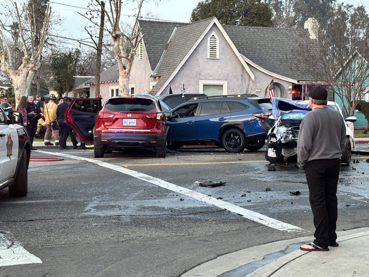 Four-vehicle crash at Clinton and Maroa avenues in Fresno, California on Sunday, Feb. 1, 2026.