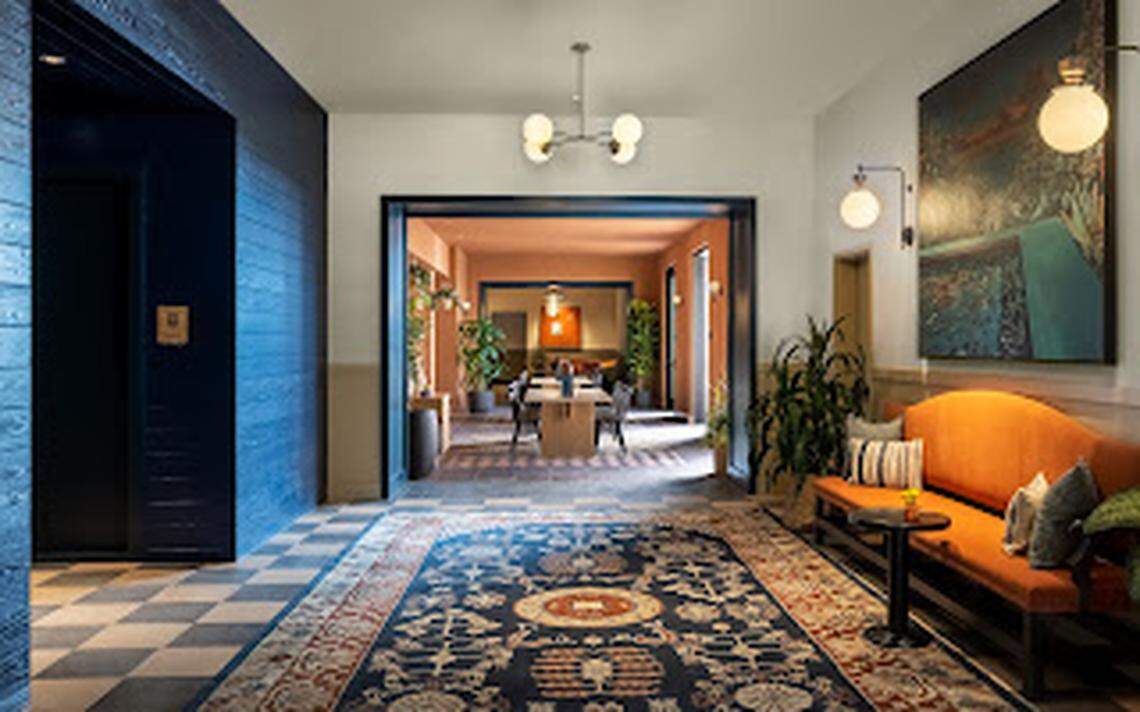 Hyatt El Capitan Hotel, Merced California - Luxury Hotel lobby