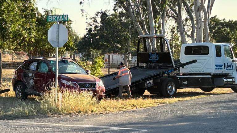 Multiple people hospitalized after rollover crash in Fresno County, CHP says