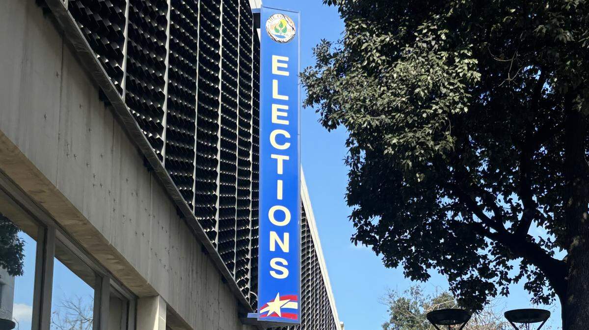 Local leaders gathered in front of the Fresno County Elections Office Tuesday to support getting the CA Voter ID measure onto the ballot. Supporters say it’s about election integrity, while detractors call it voter suppression.