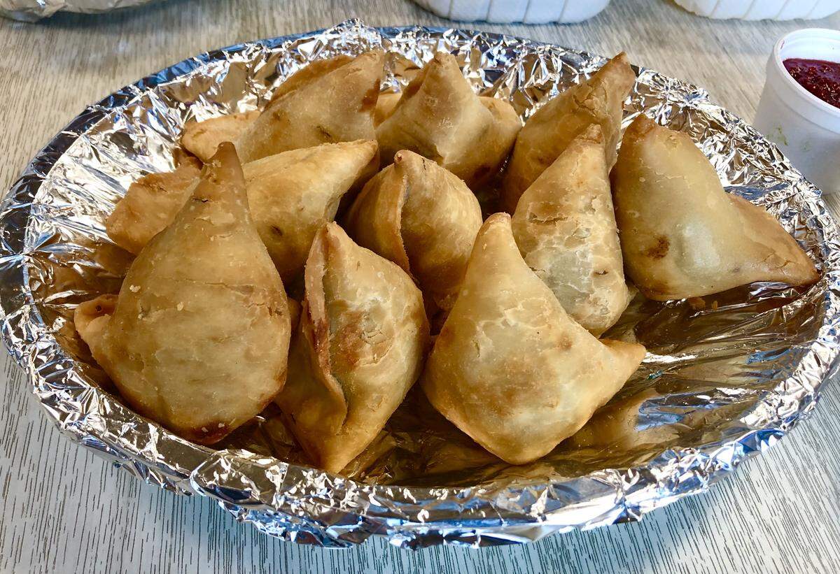 Loma Vista Market at McCall and Highway 180 in Fresno won best gas station food for Punjabi Naan’s Indian classics, like samosas – a popular fried pastry with spiced potatoes.