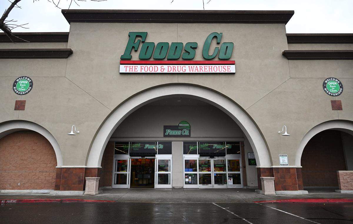 The Foods Co. supermarket on West Shaw Avenue is closing in March. Its parent company Kroger is closing 60 underperforming stores nationwide. Photographed Thursday, Feb. 19, 2026 in Fresno.