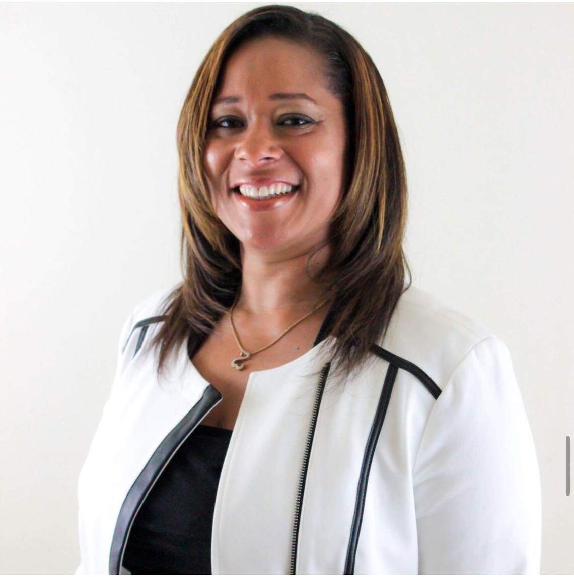 La fideicomisaria de la Junta de Educación de Fresno, Keshia Thomas, pretende postularse para el escaño del Distrito 3 del Concejo Municipal de Fresno en las primarias de 2026.