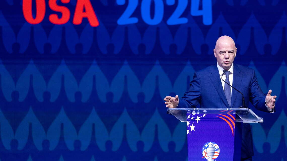 Infantino, “extremadamente decepcionado” por cánticos discriminatorios en el México-EE.UU.