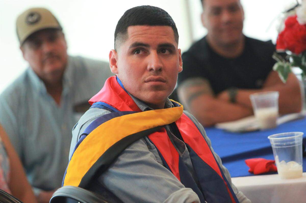 Pablo Cabrera Arreola se está graduando con una maestría en administración de la construcción.
