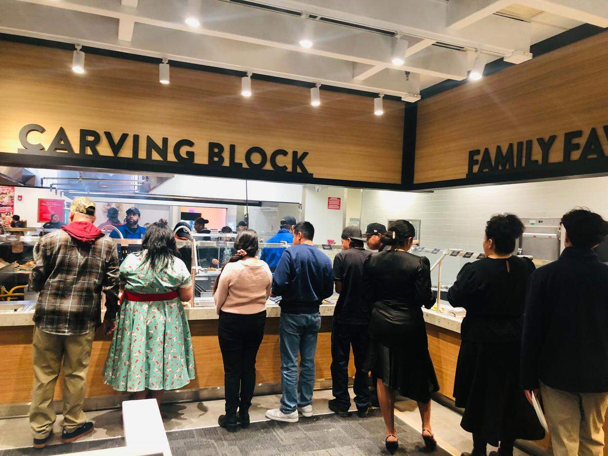 Golden Corral made its long-await return to the Fresno area late last month, attracting long lines, and leaving many customers feeling full and satisfied as they exited the new buffet restaurant’s location in northwest Fresno.