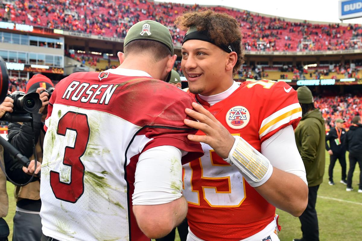 Arizona Cardinals quarterback Josh Rosen (3) chats with Kansas City Chiefs quarterback Patrick Mahomes (15) following the Chiefs 26-14 victory in Kansas City, Mo., Sunday, Nov. 11, 2018.