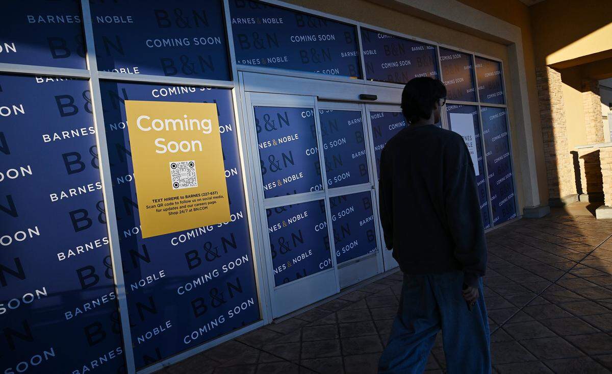 Barnes & Noble is opening a new store in the former JoAnns location on Herndon and Clovis avenues. Photographed Tuesday, Jan. 6, 2026 in Clovis.