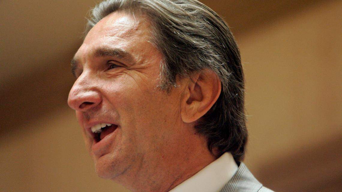 Bruce Bronzan addresses the Fresno County Community Forum on Mental Health in 2006. The former California state Assemblyman and Fresno County Supervisor died Monday, Sept. 28, 2020, at age 73.