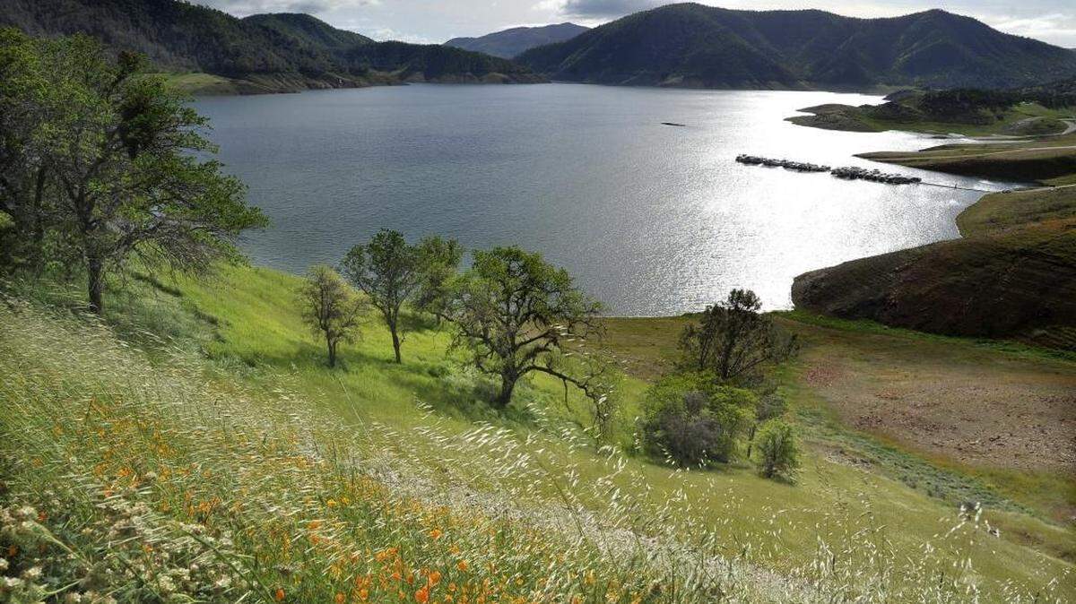 Pine Flat Reservoir fills up with winter storm runoff, March 14, 2016. JOHN WALKER/THE FRESNO BEE