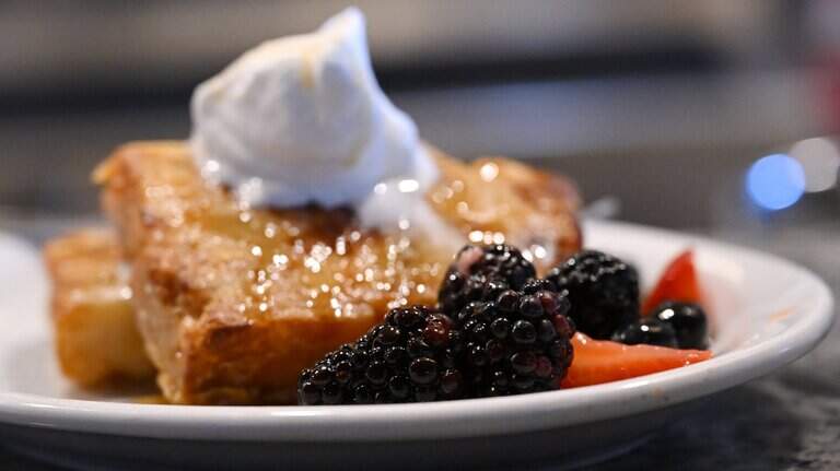 5 breakfast spots you’re missing out on in Fresno. There’s chile verde, baklava