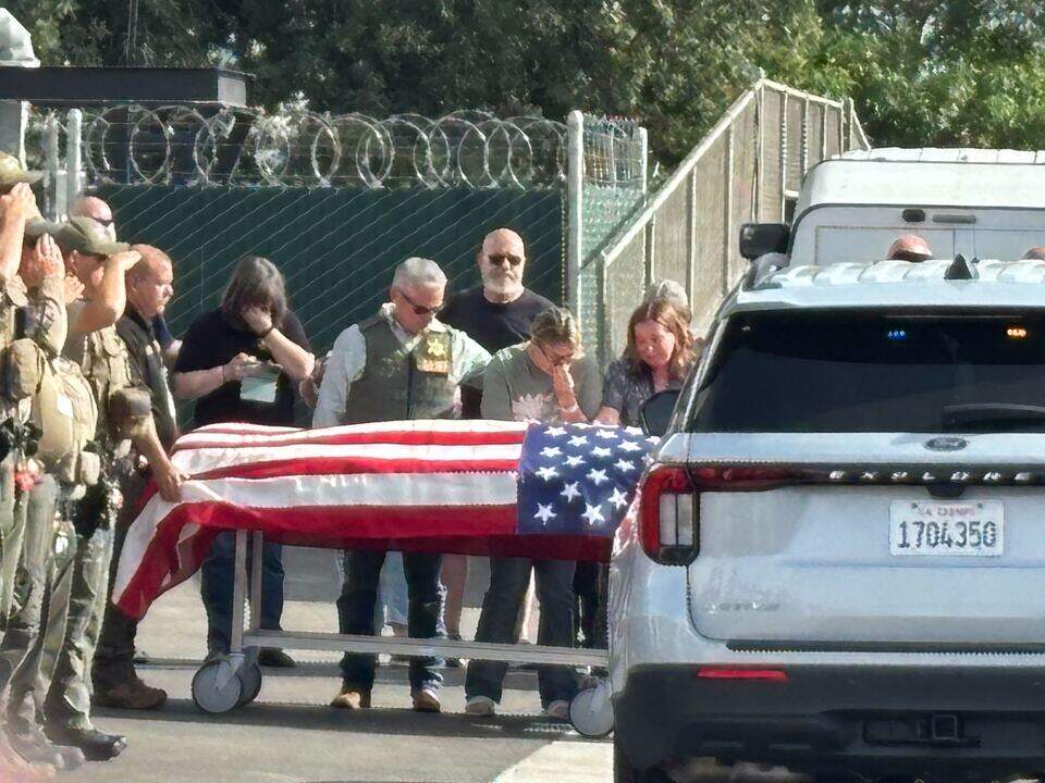 Deputy shot and killed in Porterville after eviction notice | Fresno Bee