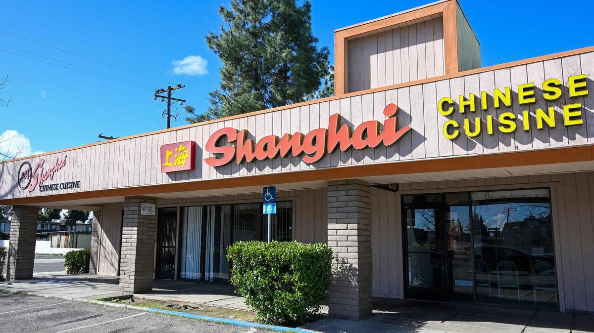 Shanghai Chinese Cuisine on Blackstone Avenue and Griffith Way in Fresno has closed after 44 years in business.