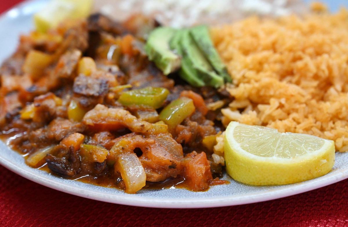 The steak ranchero is another popular dish at Qué Pasó Camarón? Photographed Thursday, April 14, 2022 in Fresno.