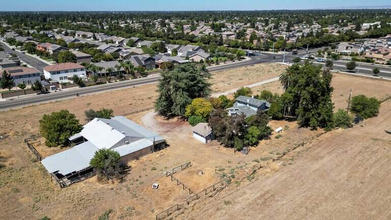 Top stories: Clovis’ high-density housing. Student Yosemite death. Dome Fire’s slow burn