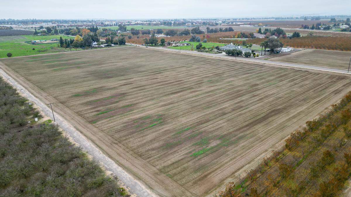 About 38 acres on Behymer Avenue at Peach is part of Clovis' plan to expand north. This location has already been approved.