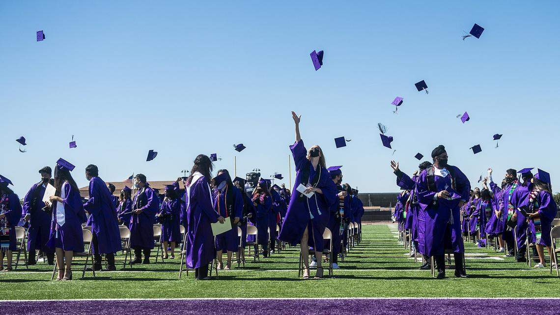 New bill could help get Latinos through college. How Merced County students might benefit
