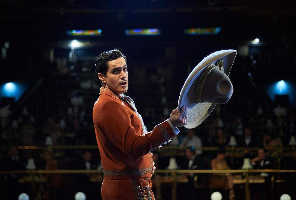 El actor mexicano Mario Morán es Pedro Infante en la nueva bioserie ‘Se Llamaba Pedro Infante’ por Vix Plus.