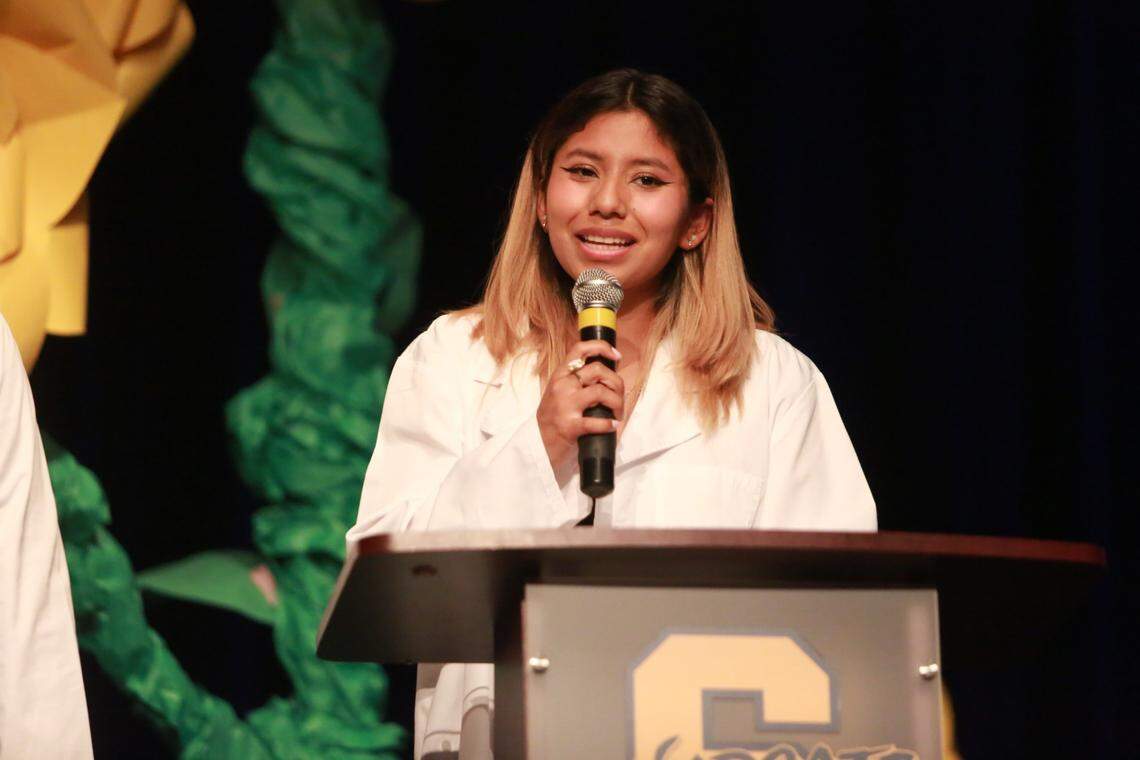 Sunniside High School valedictorian Luisa Torralba during the Doctors Academy’s end of the year ceremony on May 18.