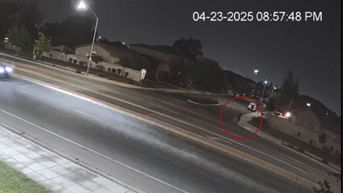 Surveillance video shows the suspect leaving the crime scene at McDonald’s and fleeing to a neighborhood.