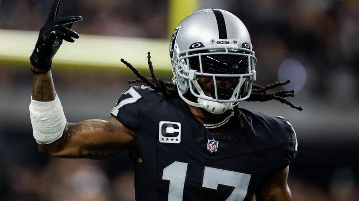 Las Vegas Raiders wide receiver Davante Adams during an NFL game against the Pittsburgh Steelers on Sunday, Sept. 24, 2023.