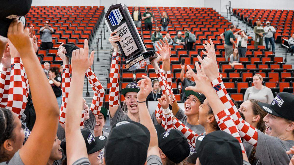 Fresno State celebrates a Mountain West volleyball title on Friday, Nov. 24, 2023.