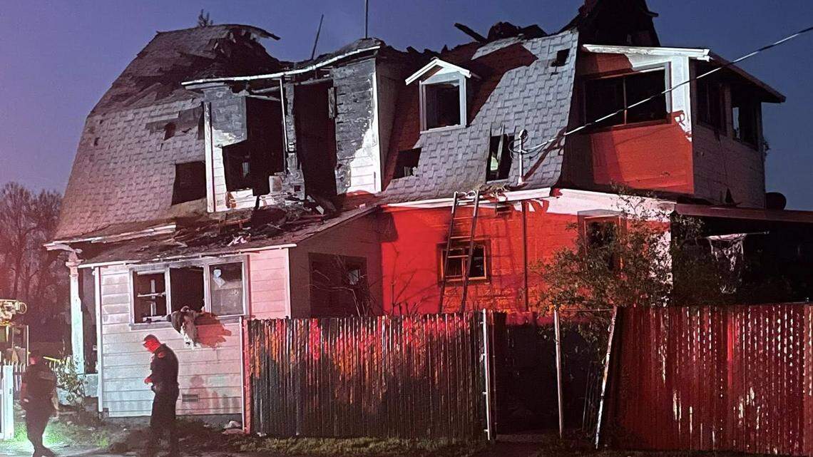 Porterville fire that killed two teens and their mother ruled accidental
