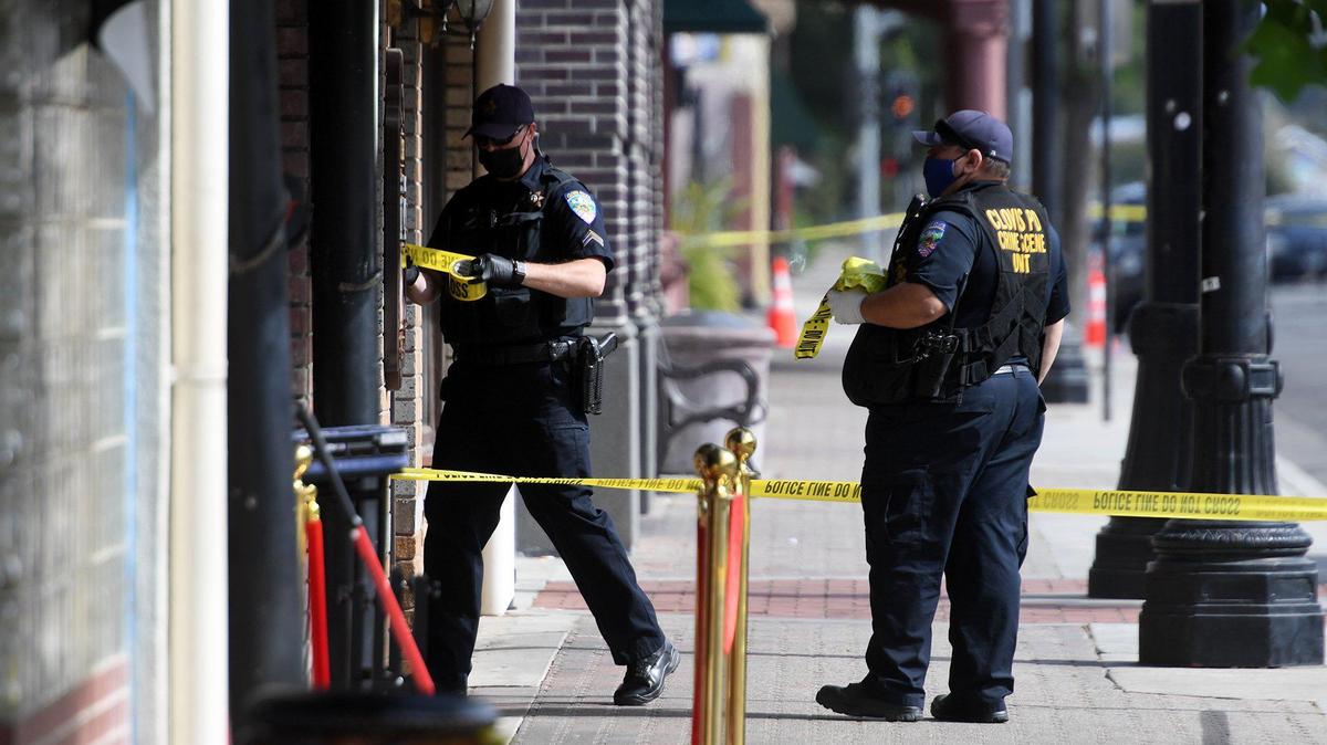 Clovis Police secure the scene of a fatal shooting at The Palace bar in Clovis, CA on Saturday, May 22, 2021.