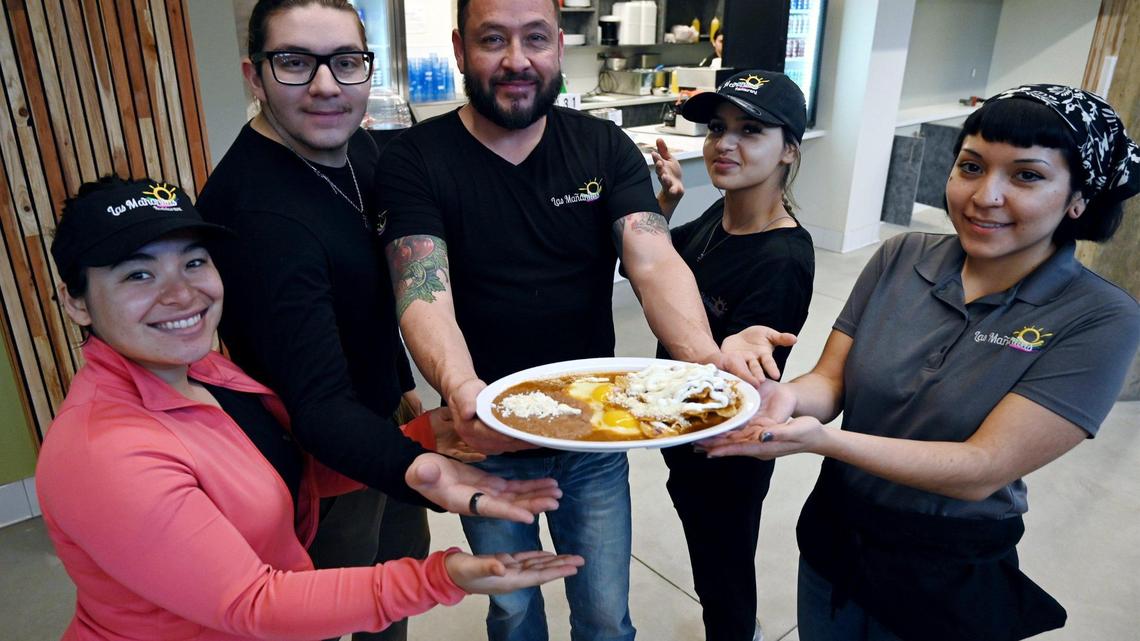 Popular restaurante Las Mañanitas obligado a salir de su local en el centro de Fresno. El propietario no está contento