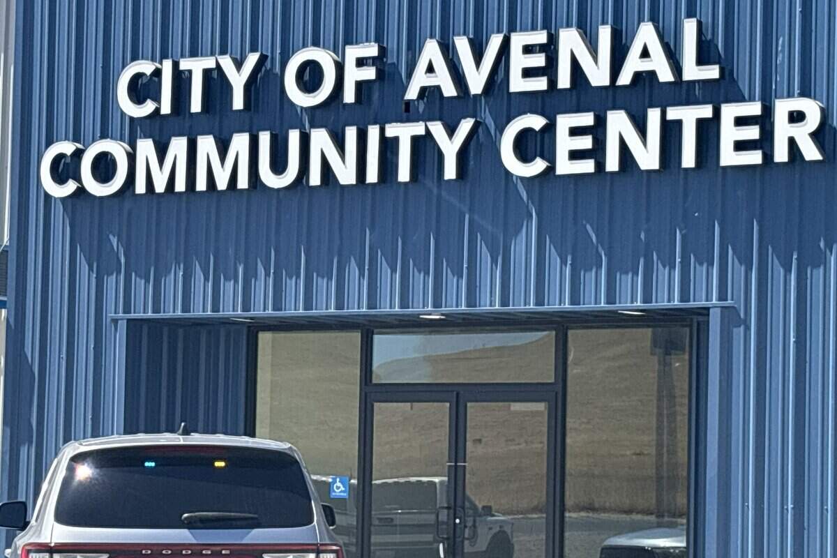 Kings County DA and sheriff served Wednesday, July 1, 2026, seven search warrants at Avenal City Hall, community center and homes of recalled officials amid an ongoing investigation.