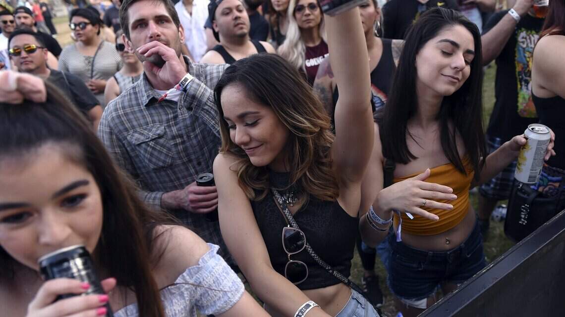 ‘90s alternative music band that just rocked Stagecoach lines up Fresno concert