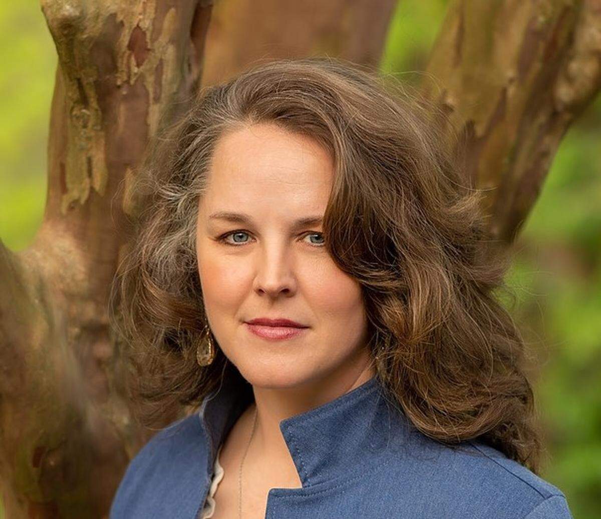 Dr. Anna Courie
