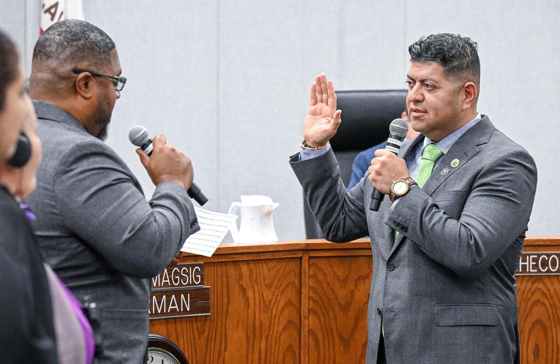 Luis Chavez is sworn in as District 3 supervisor during the Fresno County Board of Supervisors meeting on Tuesday, Jan. 7, 2025.