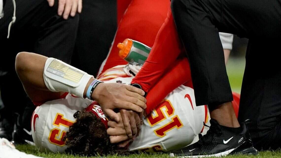 What Chiefs star QB Patrick Mahomes’ injury could mean for the Raiders in AFC West
