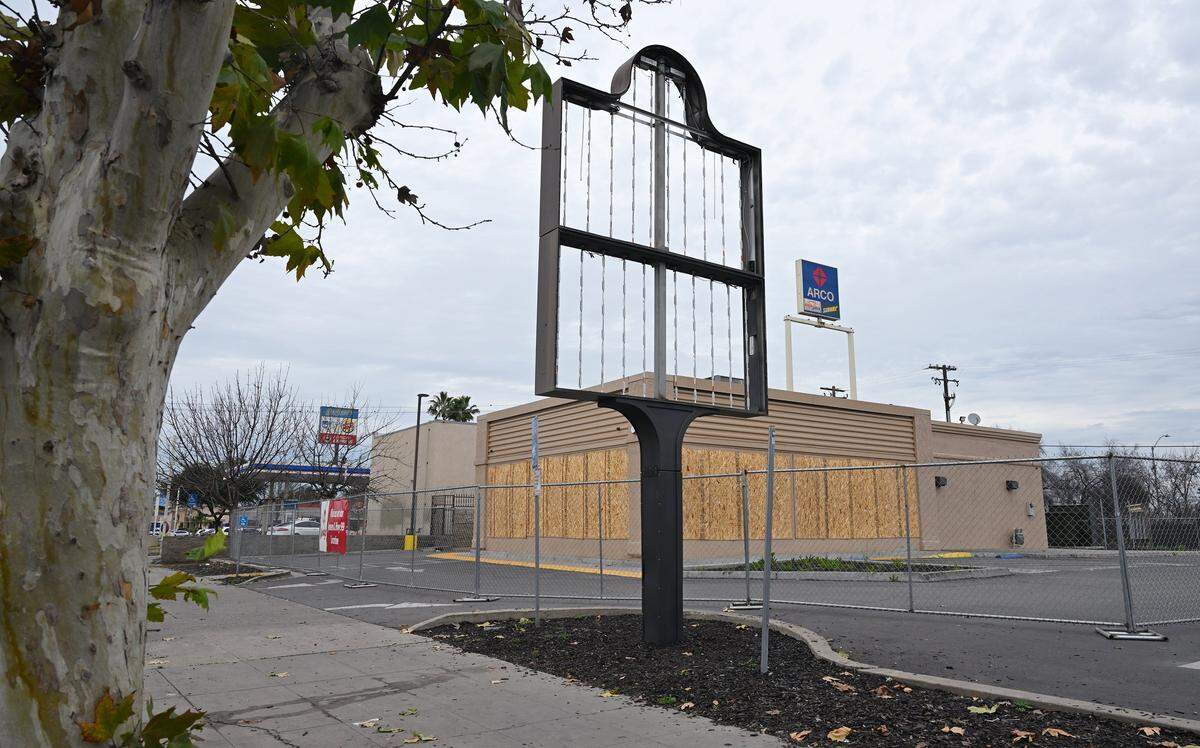 The Wendy's, shown, and adjacent KFC on C Street just south of Fresno Street are closed, seen Tuesday, Feb. 10, 2026 in downtown Fresno.