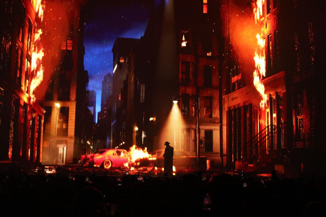 More than 10,000 fans arrived to the Save Mart Center to see the highly anticipated tour that included pyrotechnics, a convertible black mustang and Mr. Gomez, the show host who took people through the love story and betrayal of Rauw’s Broadway musical performance.