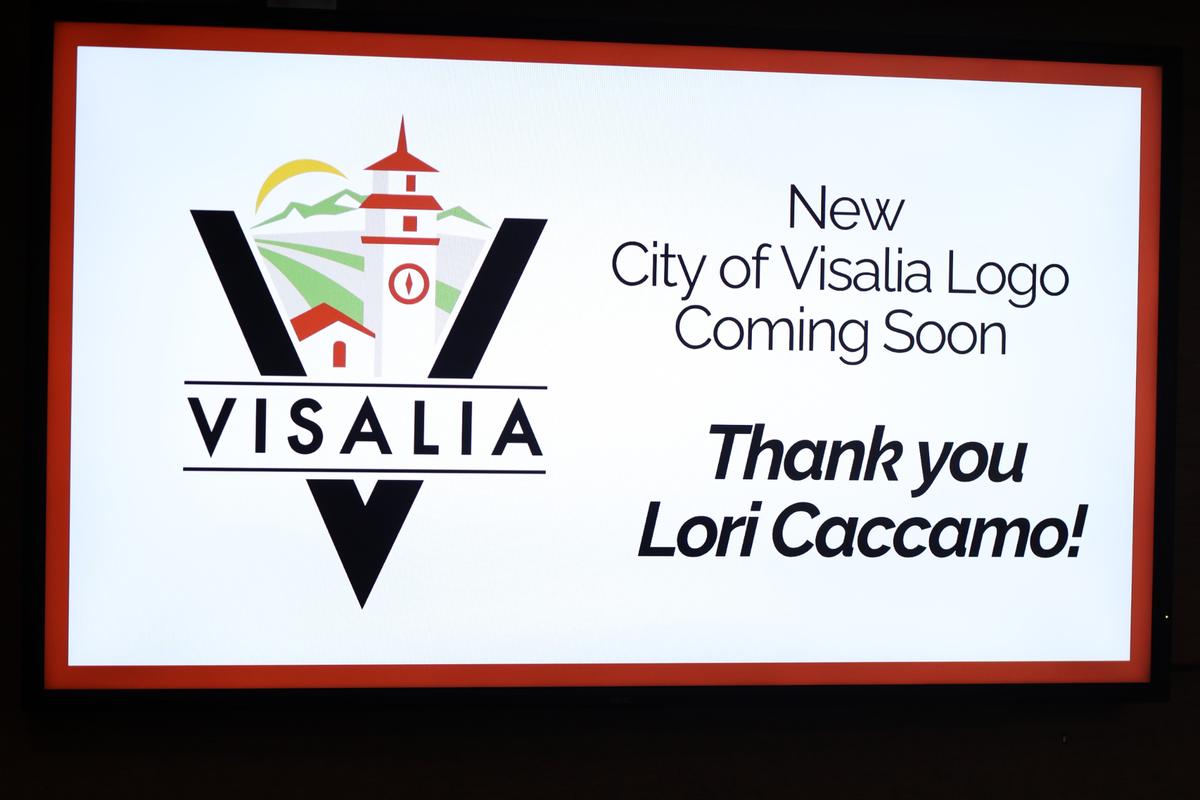 Local artist Lori Caccamo, the designer behind the City of Visalia’s new logo, received a special recognition Monday, (Aug. 5) night by city council that comes with a $1,500 prize.