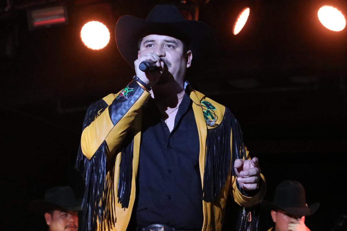 Banda Maguey se presentó en el Paul Paul Theater durante el Festival de la Quebradita en los terrenos de la Gran Feria de Fresno el 8 de octubre del 2023.