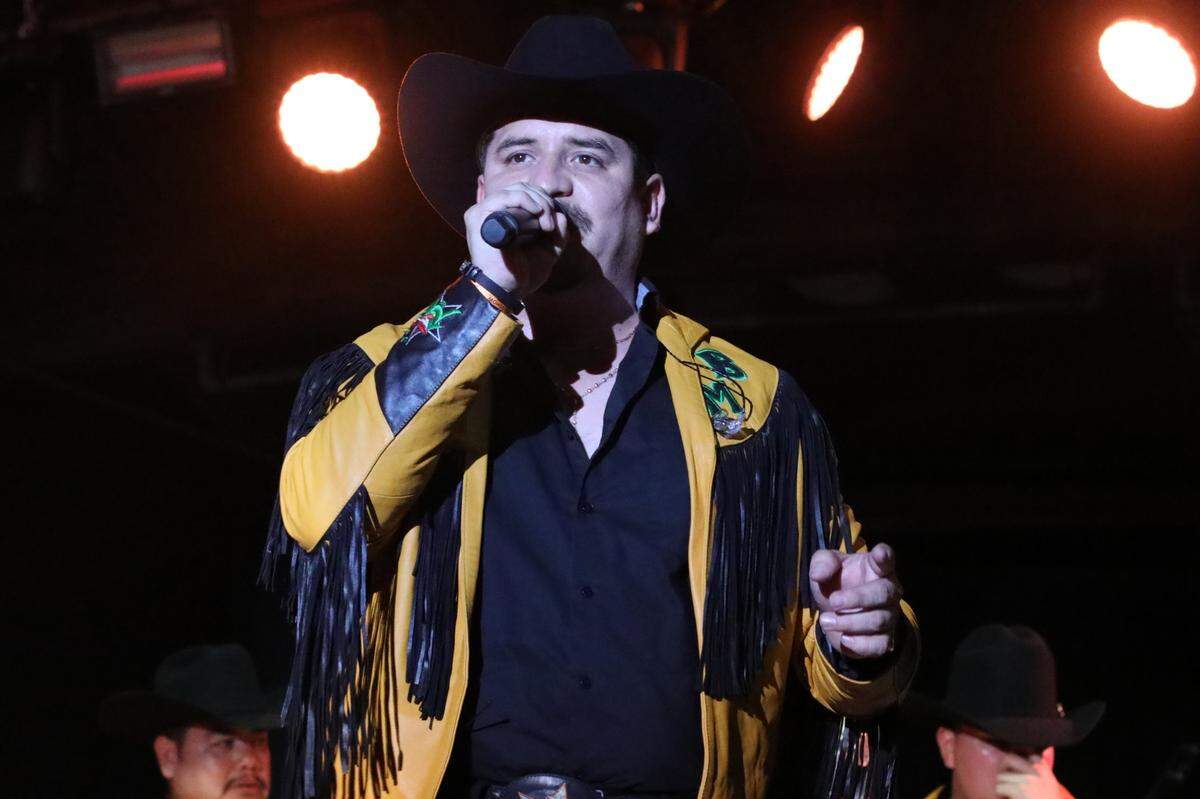 Banda Maguey se presentó en el Paul Paul Theater durante el Festival de la Quebradita en los terrenos de la Gran Feria de Fresno el 8 de octubre del 2023.