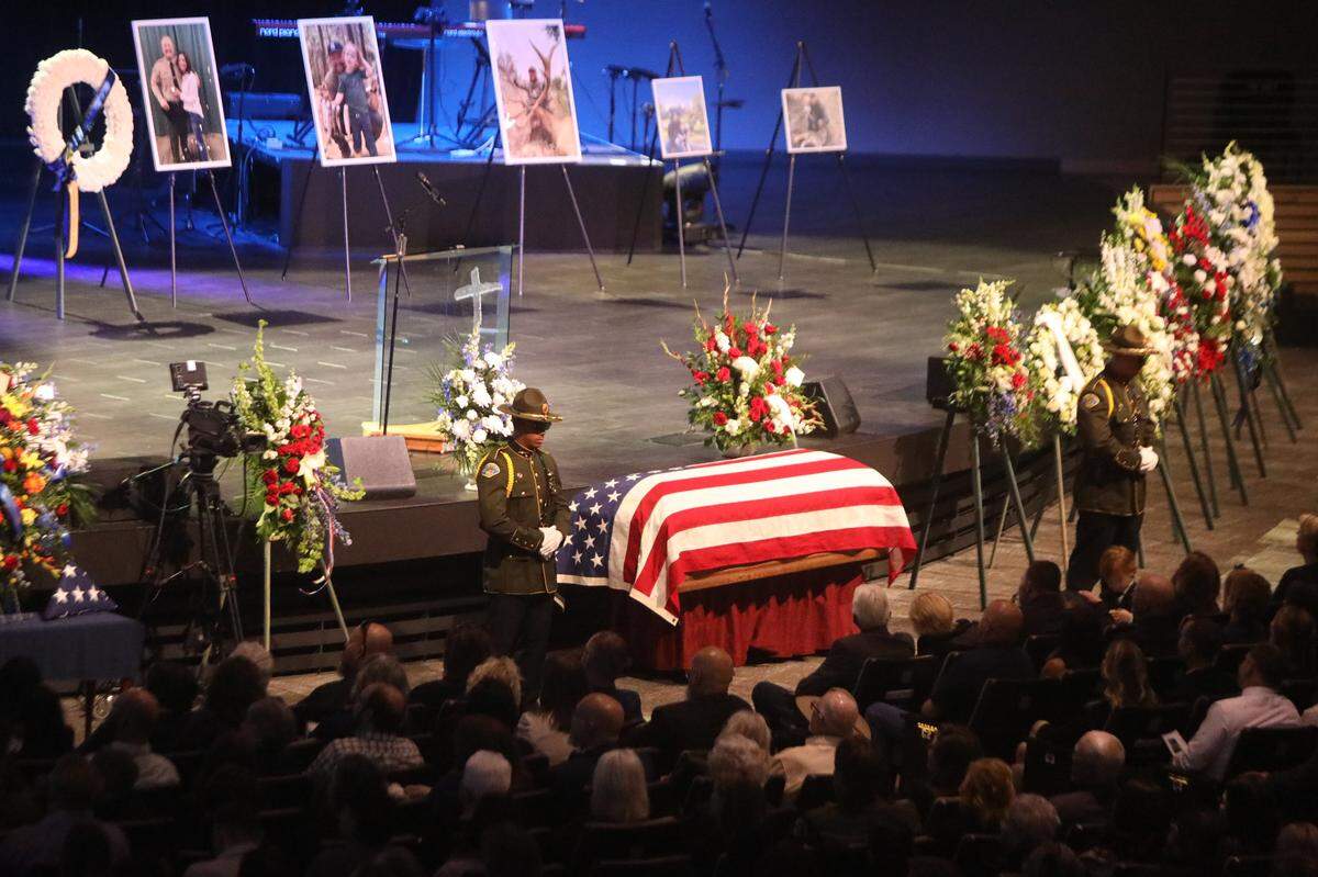Family, law enforcement and community gathered Tuesday, April 28, 2026, in Visalia to remember Tulare County deputy Randy Hoppert’s service and sacrifice after the fatal April ambush in north Porterville.