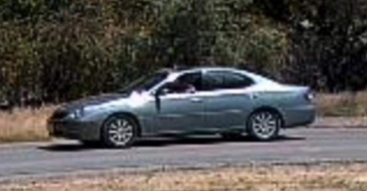 The Fresno Fire Department is looking for a suspect who drives a 2003 Lexus ES, oasis-green pearl color, California license 5BSJ454.
